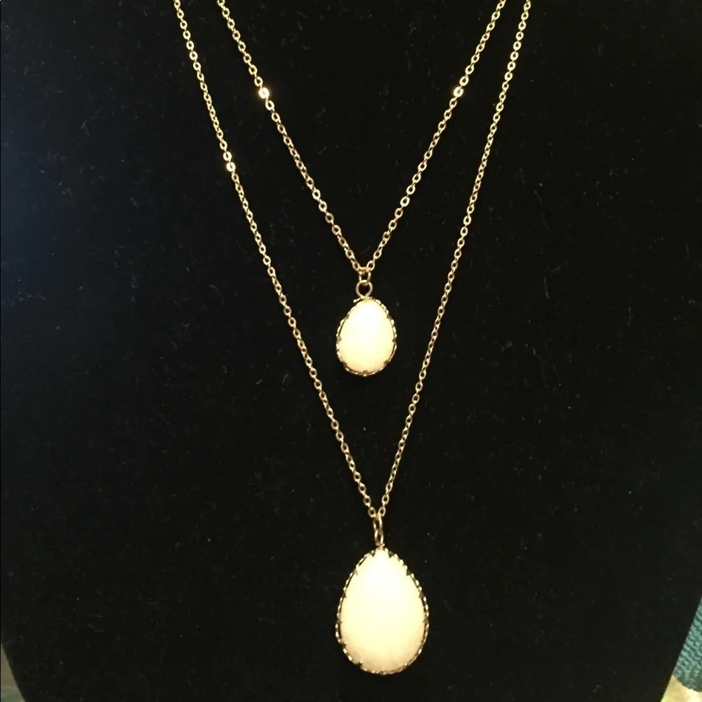 🆕 Mudd Gold and Pendant Statement Necklace